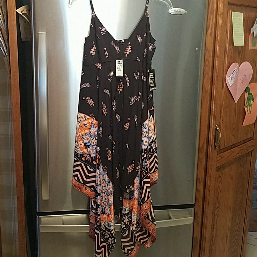 Summer Express Dress - Picture 1 of 2